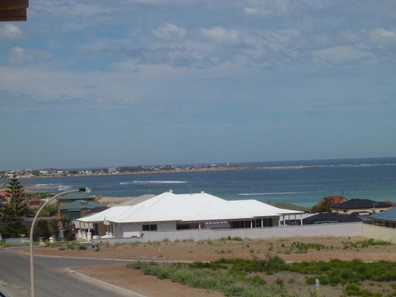 2 Emily Way, Dongara WA 6525