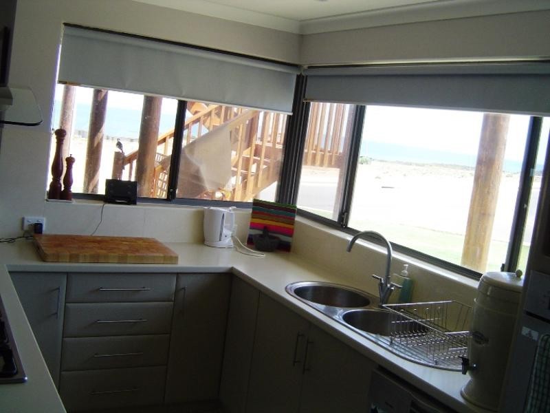 2 Emily Way, Dongara WA 6525