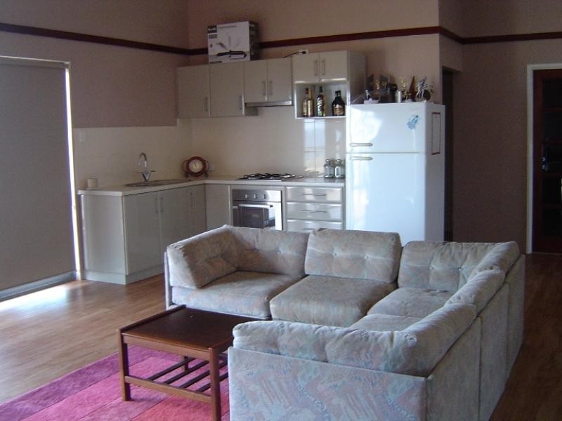 2 Emily Way, Dongara WA 6525