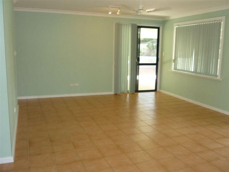 4 Cousins Street, Port Denison WA 6525