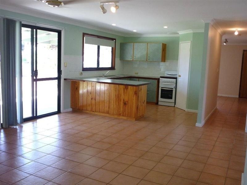 4 Cousins Street, Port Denison WA 6525