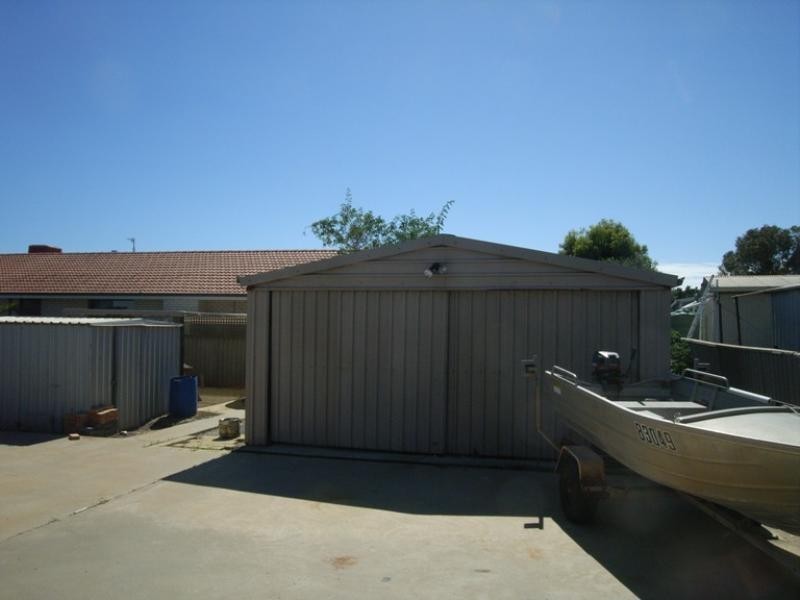 4 Richardson Road, Port Denison WA 6525