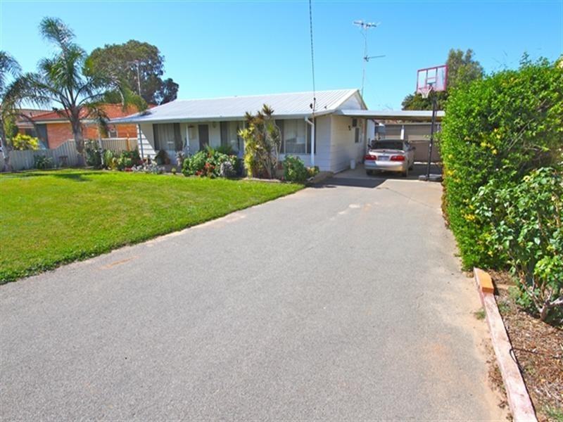 16 Dodd Street, Dongara WA 6525