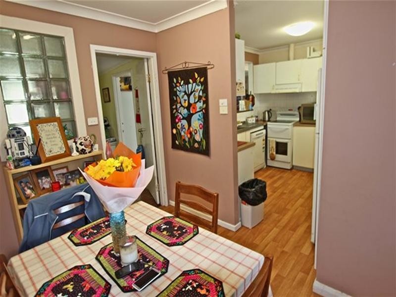 16 Dodd Street, Dongara WA 6525