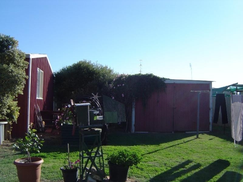 23 Dodd Street, Dongara WA 6525