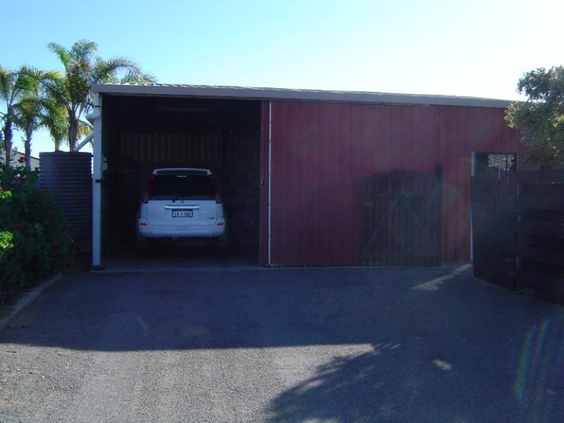 23 Dodd Street, Dongara WA 6525