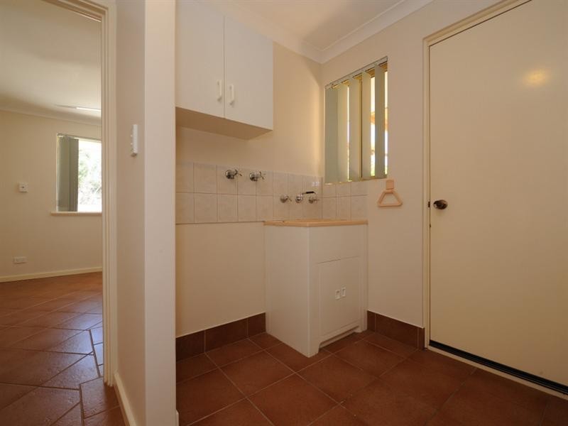 5 Mitchell Heights, Dongara WA 6525