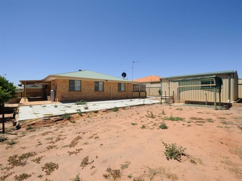 5 Mitchell Heights, Dongara WA 6525