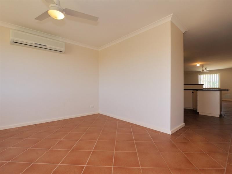 5 Mitchell Heights, Dongara WA 6525