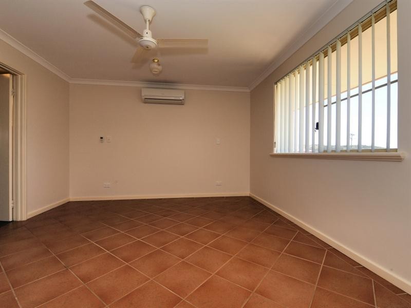 5 Mitchell Heights, Dongara WA 6525