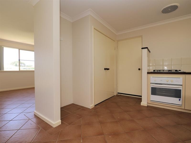 5 Mitchell Heights, Dongara WA 6525