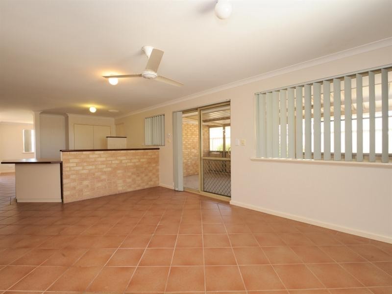 5 Mitchell Heights, Dongara WA 6525