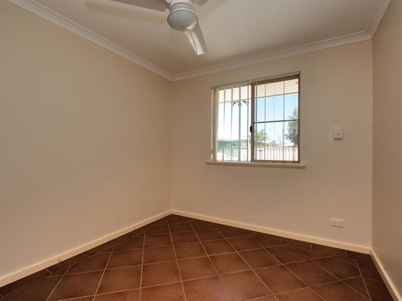 5 Mitchell Heights, Dongara WA 6525