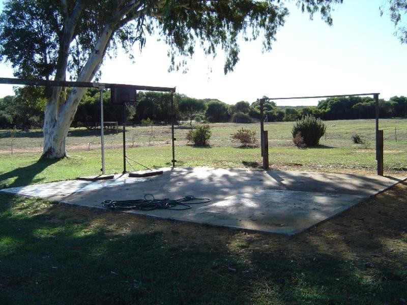 26 Matsen Road, Bookara WA 6525