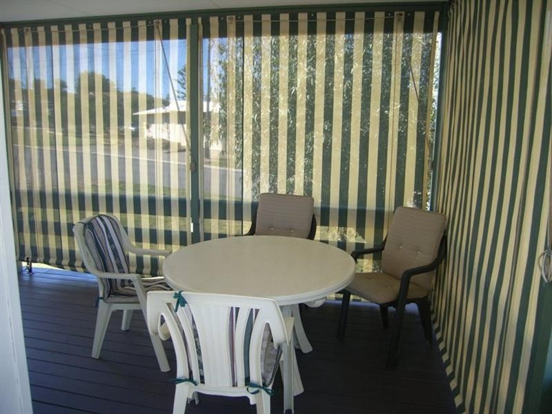 18 Downes Way, Port Denison WA 6525