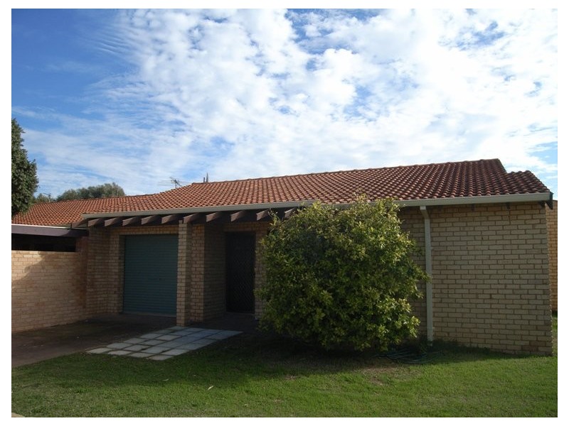 Unit 4/213 Point Leander Drive, Port Denison WA 6525