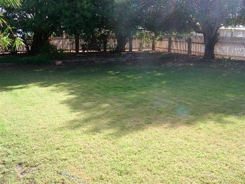 32 C Waldeck Street, Dongara WA 6525