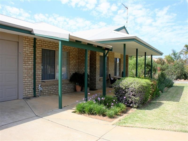 92 Tulloch Drive, Dongara WA 6525