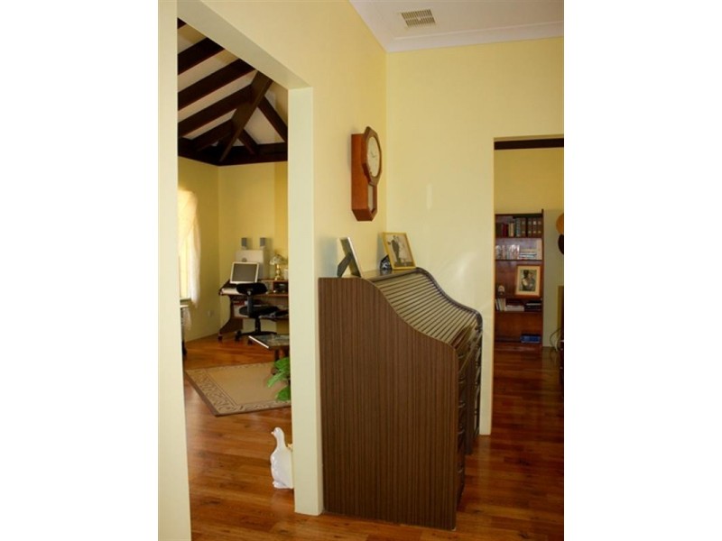 92 Tulloch Drive, Dongara WA 6525