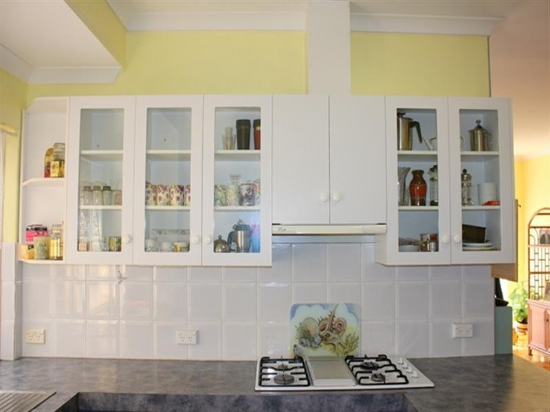 92 Tulloch Drive, Dongara WA 6525