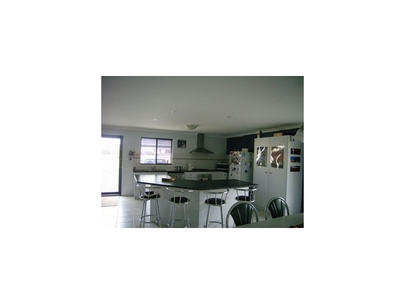 18 Delmage Street, Dongara WA 6525