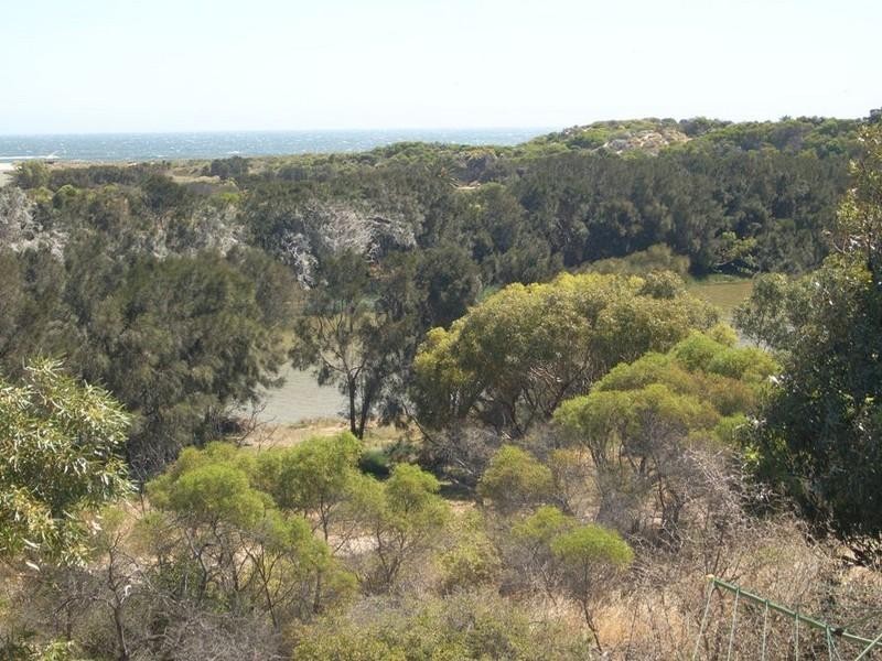 35 CHURCH, Dongara WA 6525