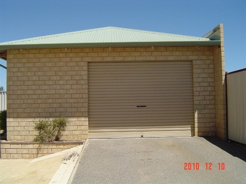 15 Whelan Street, Port Denison WA 6525