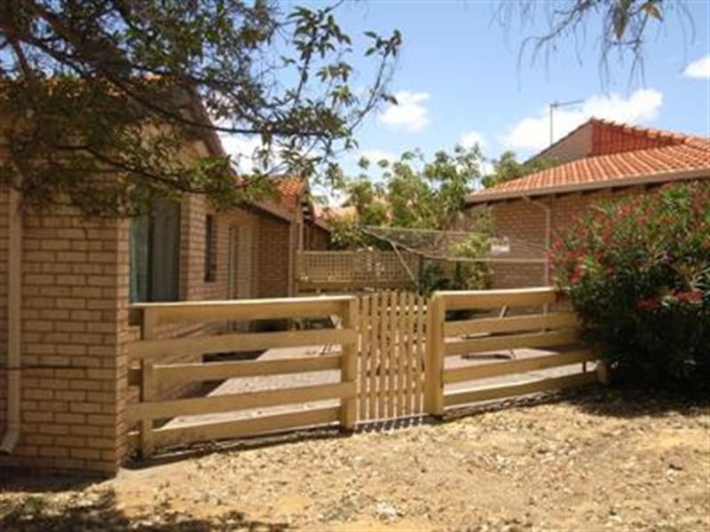 10/213 Point Leander Drive, Port Denison WA 6525