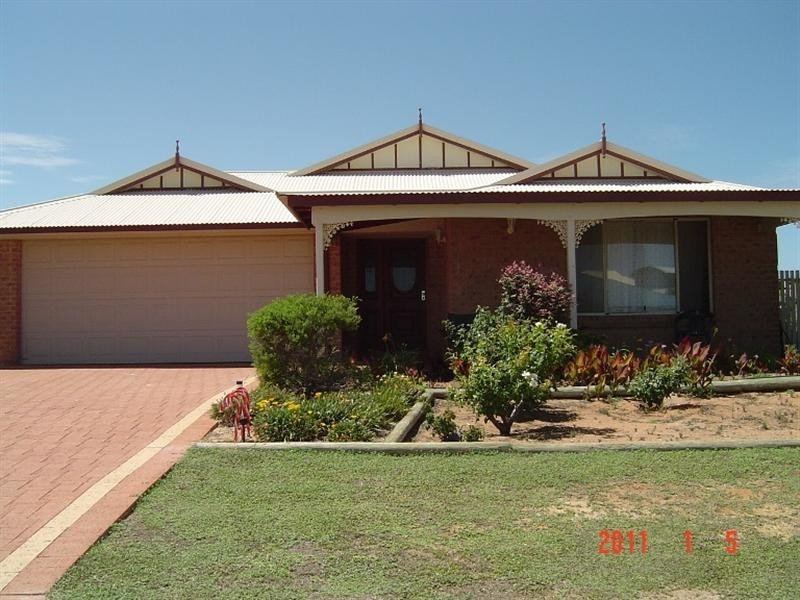 18 Searipple Avenue, Port Denison WA 6525