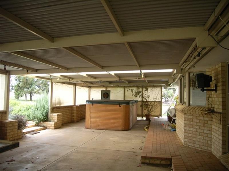 18 Sloper Vale, Dongara WA 6525