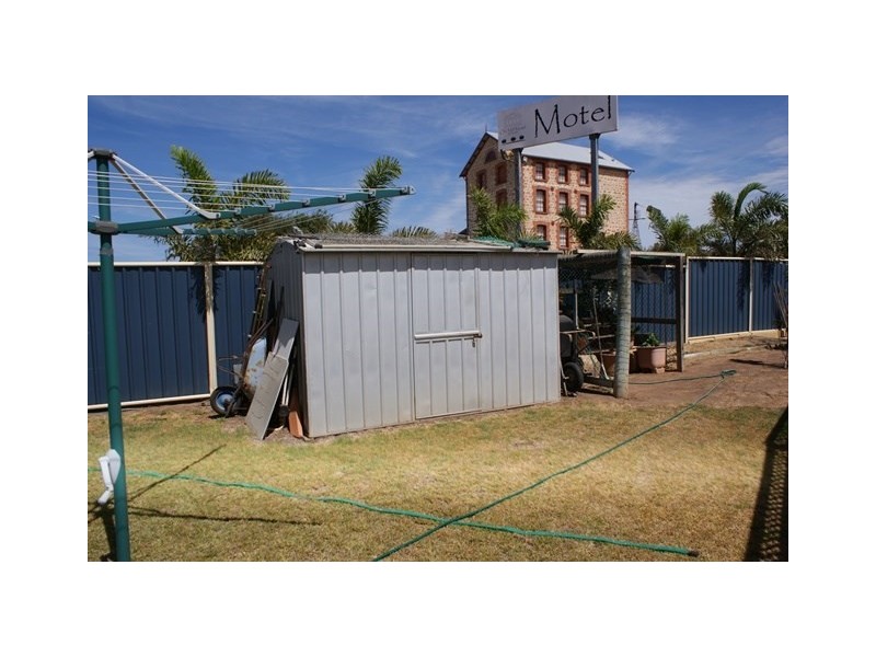 Unit 8/50 Waldeck Street, Dongara WA 6525