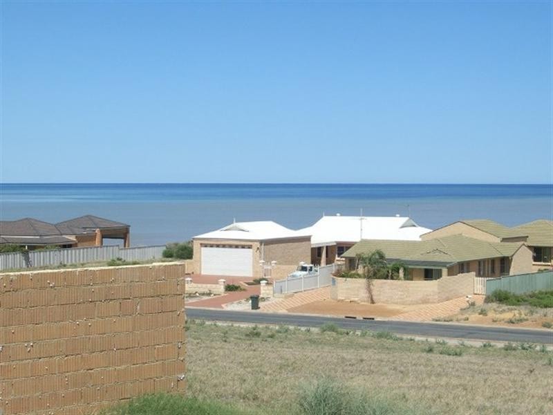 16 Turton Heights, Dongara WA 6525