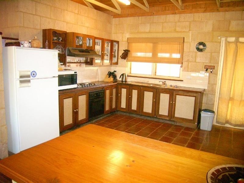 50-54 Vincent Street, Dongara WA 6525