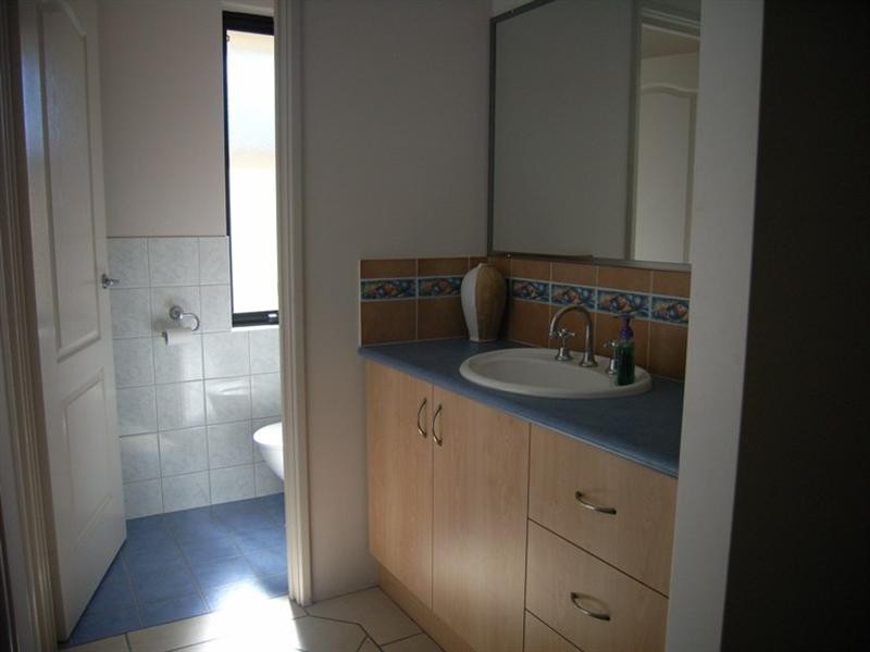 27 Pickering Drive, Dongara WA 6525