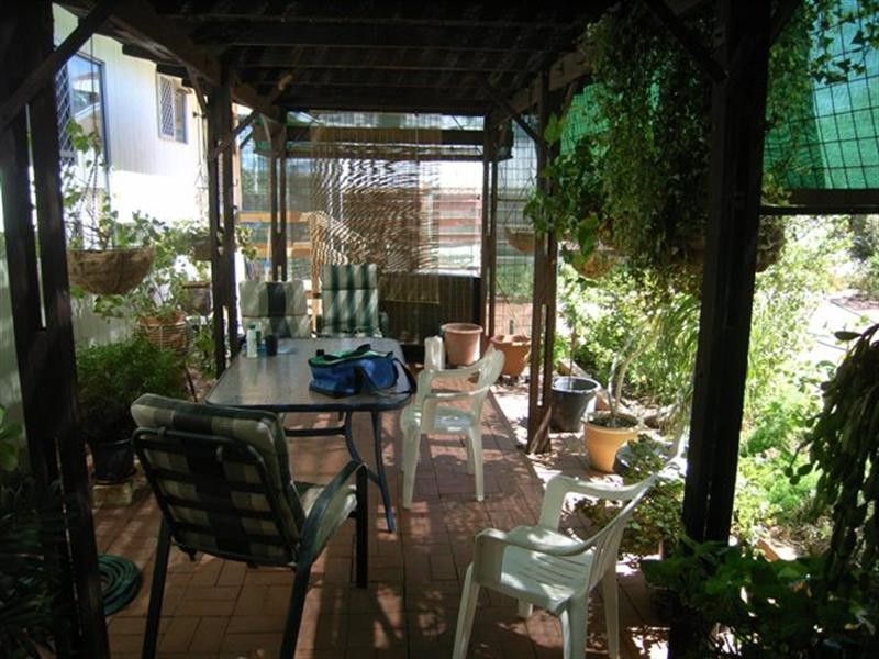 33 Church Street, Dongara WA 6525