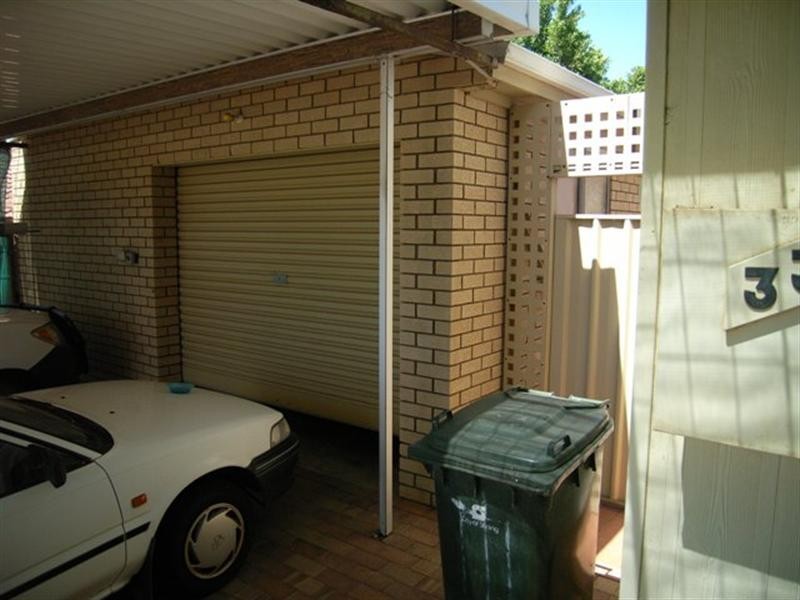 33 Church Street, Dongara WA 6525