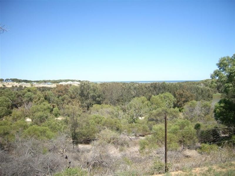 33 Church Street, Dongara WA 6525