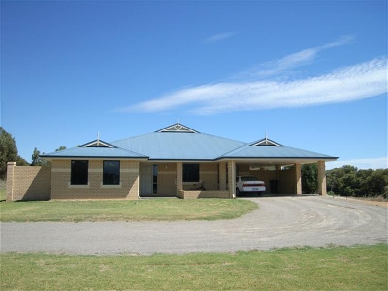 3 Slopervale, Dongara WA 6525