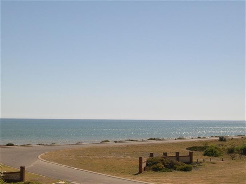 Unit1/6 Marina Heights, Port Denison WA 6525