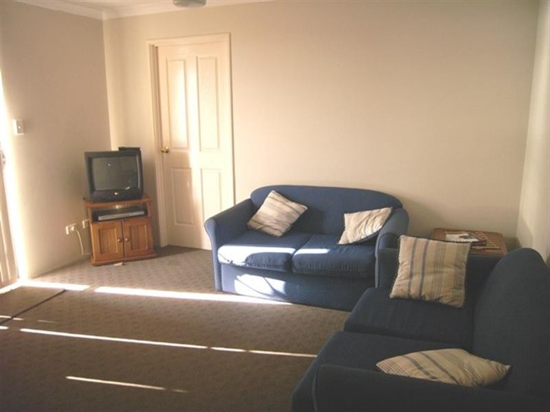 Unit1/6 Marina Heights, Port Denison WA 6525