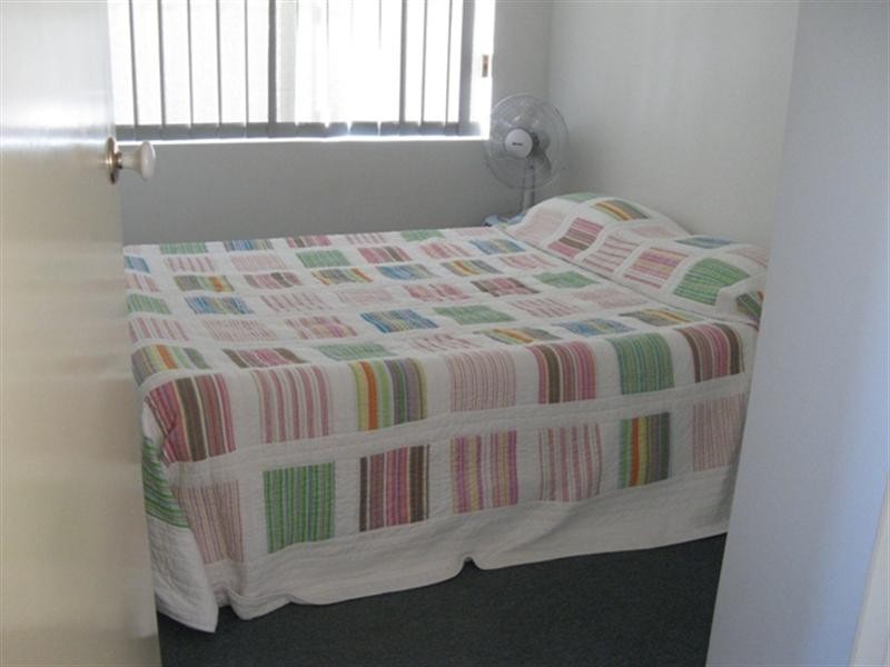 1/14 Hosken Street, Dongara WA 6525