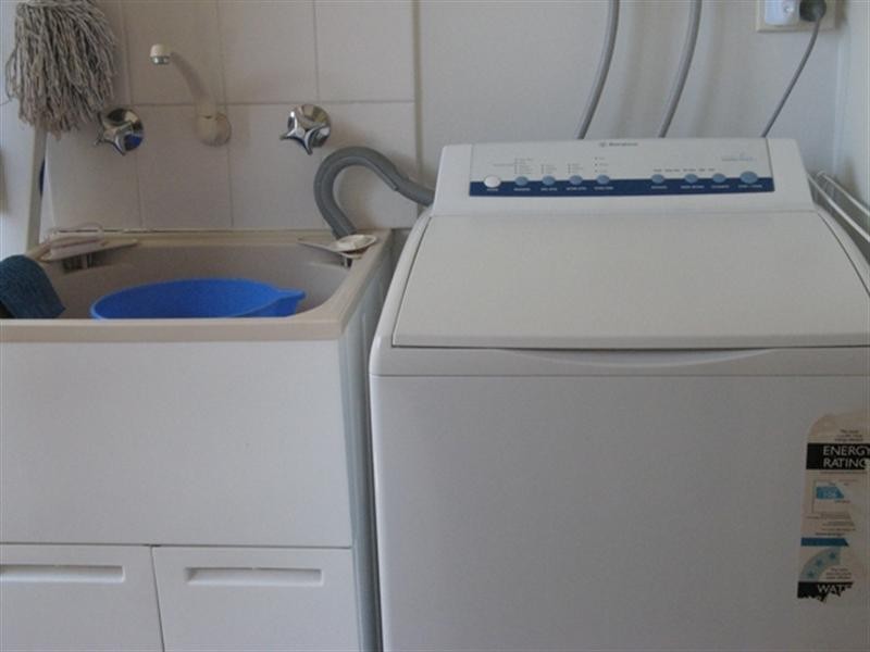 1/14 Hosken Street, Dongara WA 6525