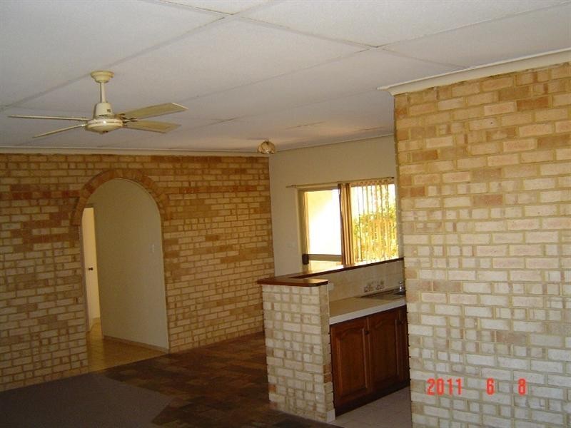 9 Bartlett Place, Port Denison WA 6525