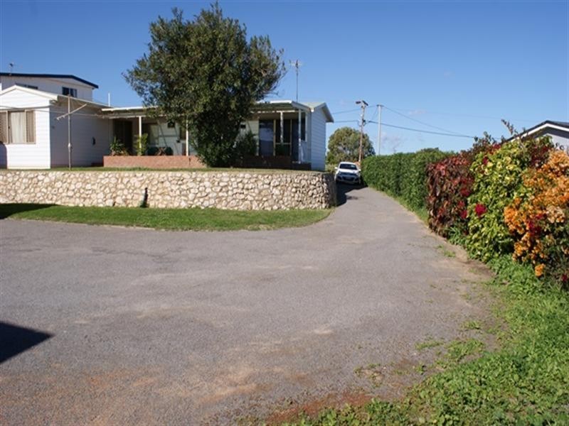 6 Downes Way, Port Denison WA 6525