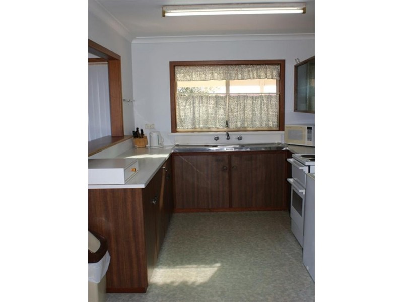 6 Downes Way, Port Denison WA 6525