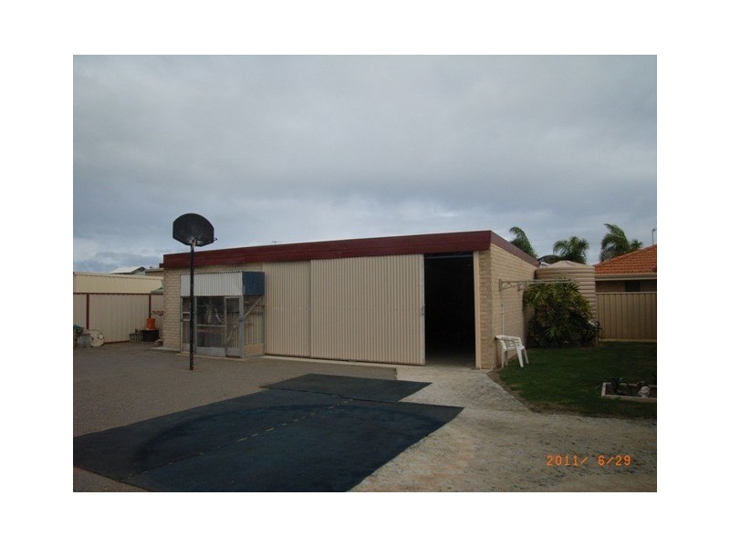 75 Deepwater Drive, Port Denison WA 6525