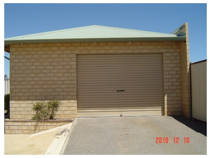 15 Whelan Street, Port Denison WA 6525