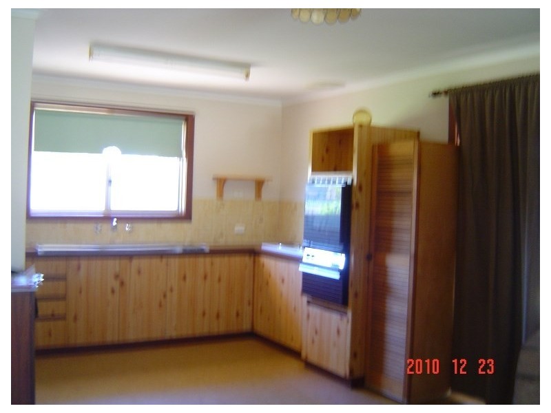 22 Dodd Street, Dongara WA 6525