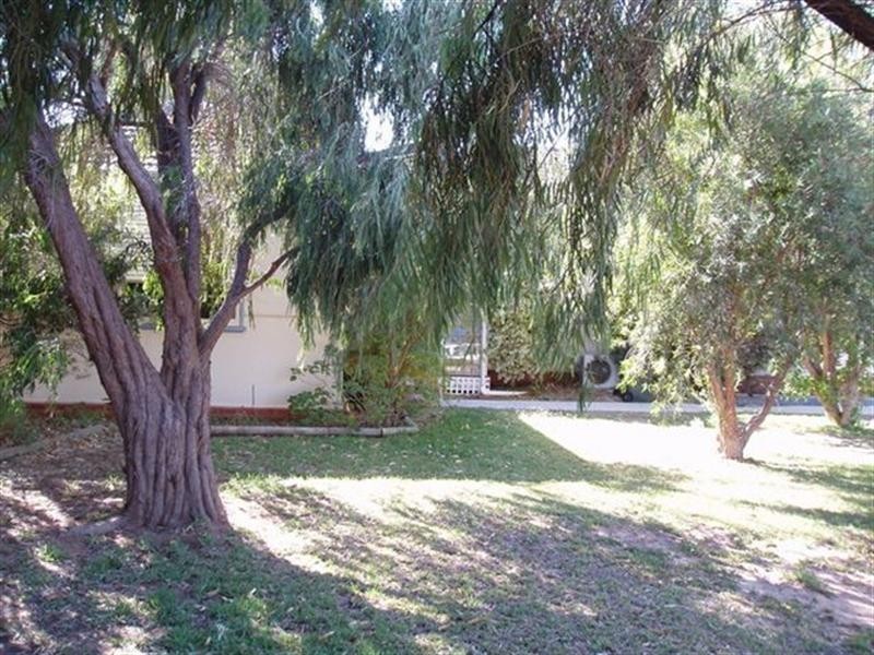 32 Dodd Street, Dongara WA 6525