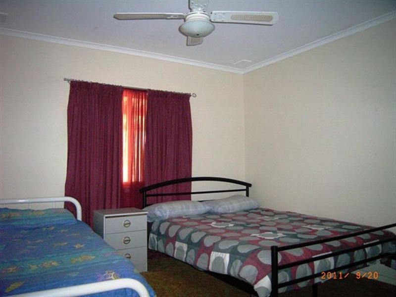 31 Slaughter Street, Three Springs WA 6519